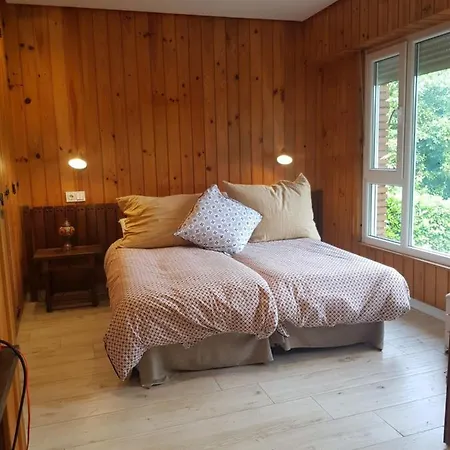 Casa Con Amplio Jardin Cerca De San Sebastian Villa